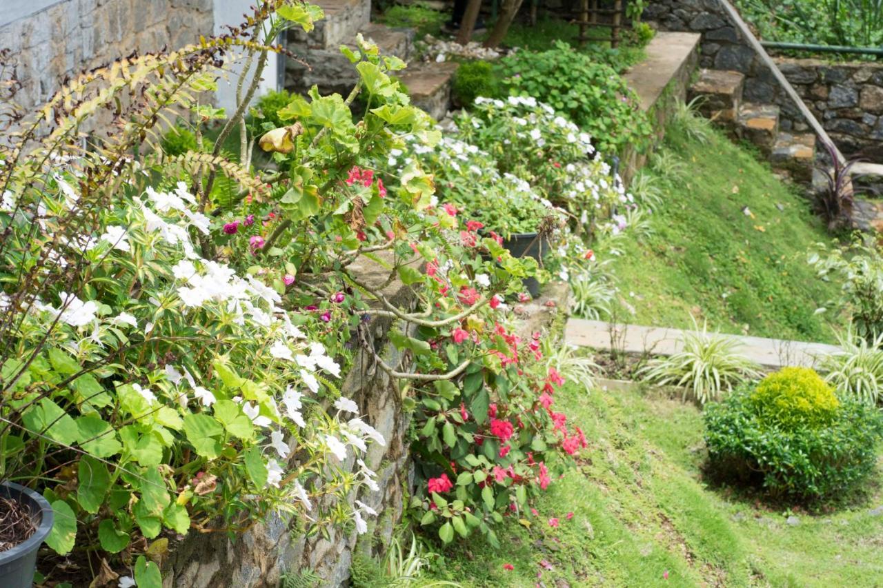 Amandara Hills Kandy Exterior foto